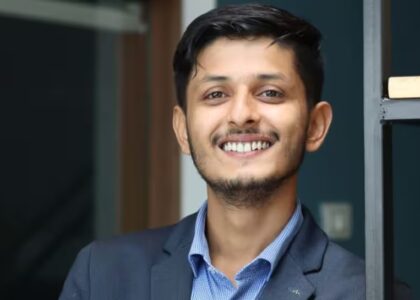 anubhav dubey net worth