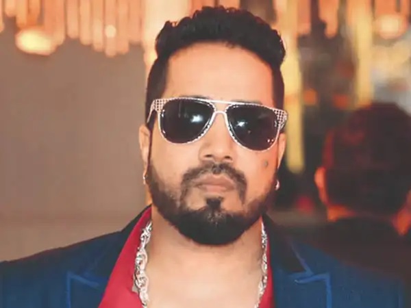 mika singh net worth