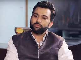 ali abbas zafar net worth