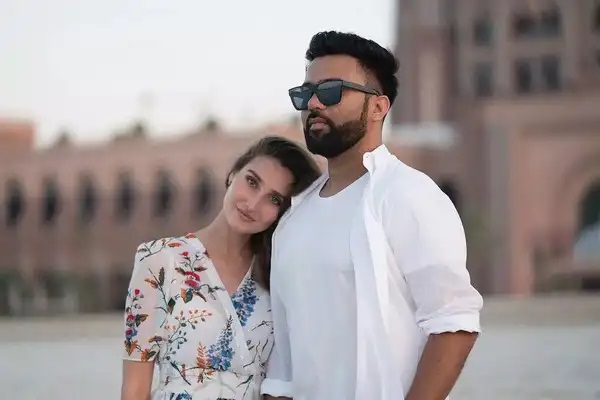 ali abbas zafar net worth