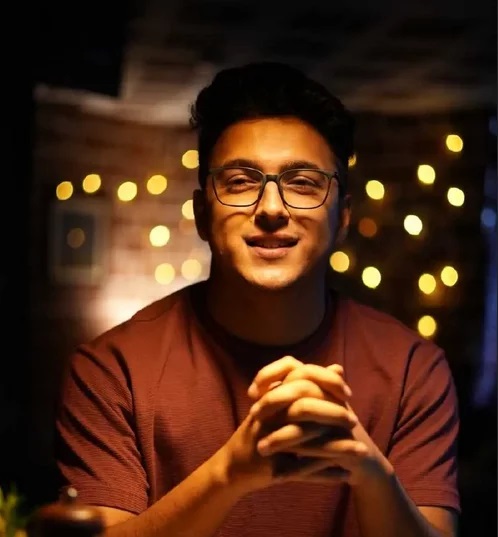 aditya rikhari age