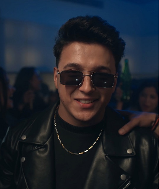 aditya rikhari age