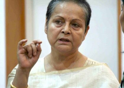 rakhee gulzar age
