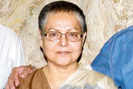 rakhee gulzar age