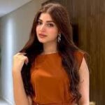 kinza hashmi age