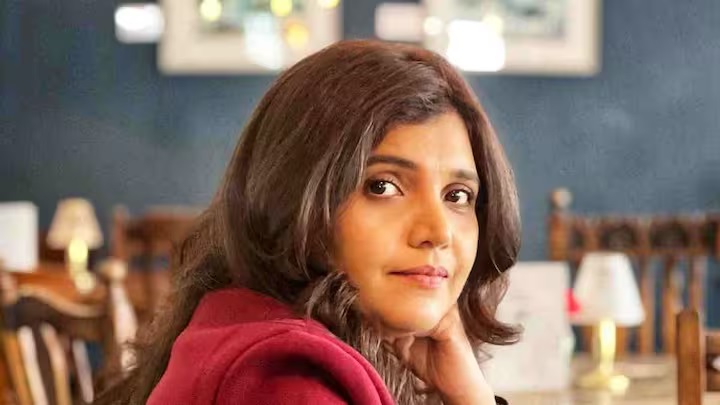 mukta barve age