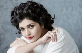 mukta barve age