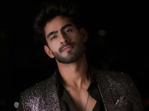 rishabh jaiswal age