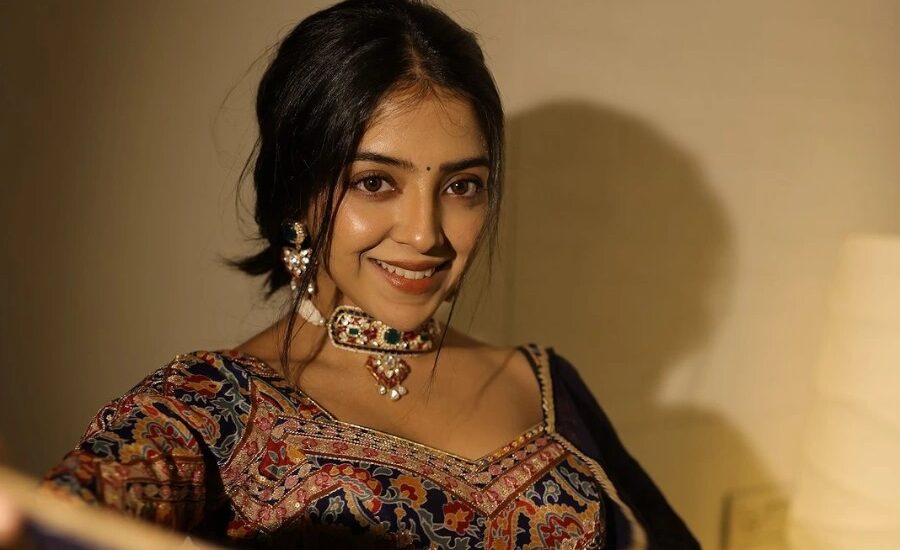khushi dubey age
