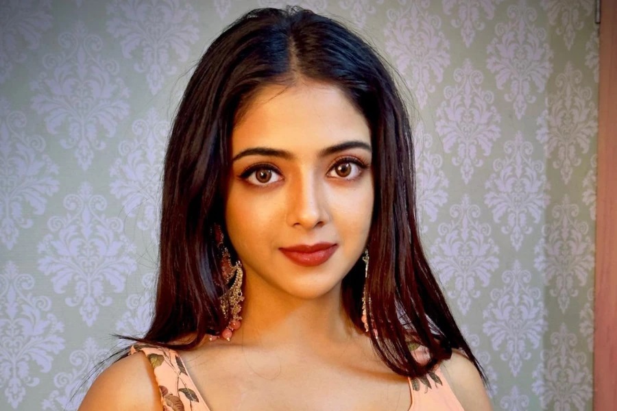 khushi dubey age