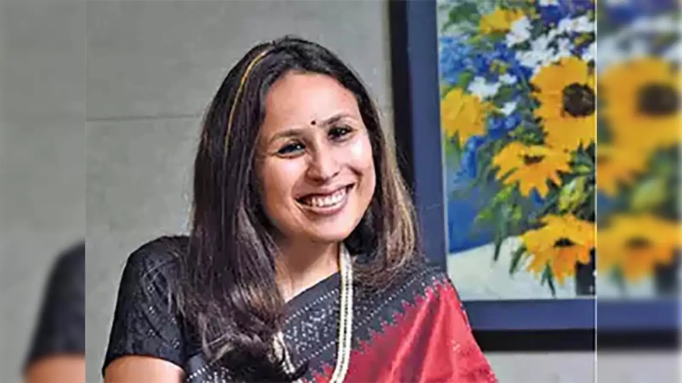 radhika gupta age