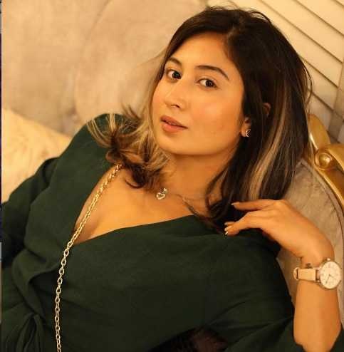 shreya kalra age