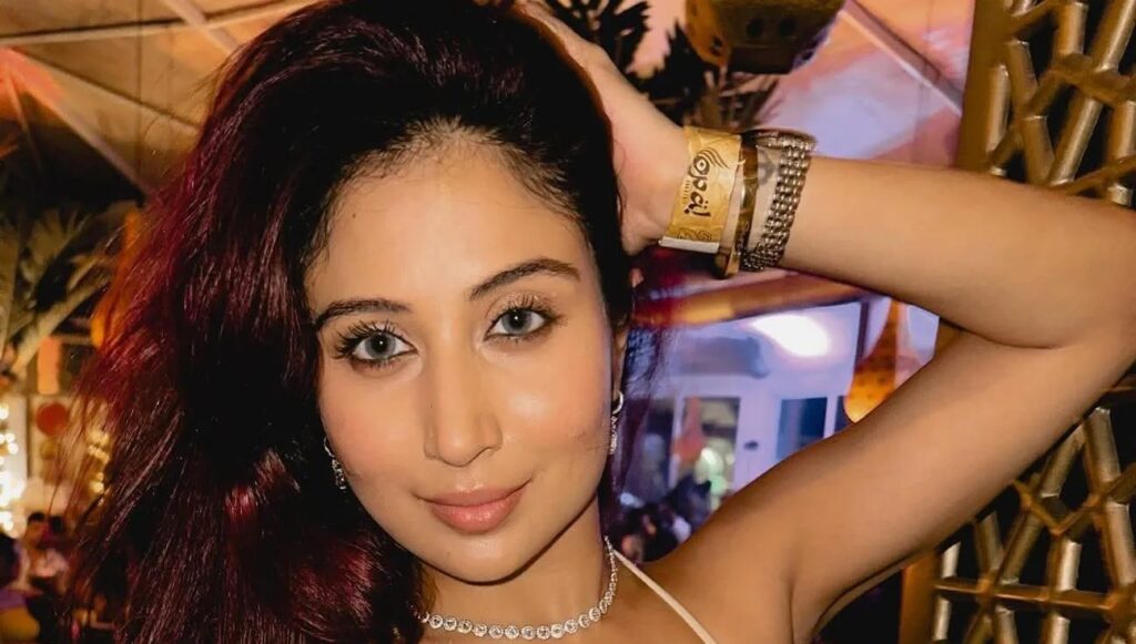 shreya kalra age