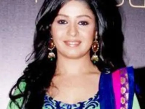 sunidhi chauhan age
