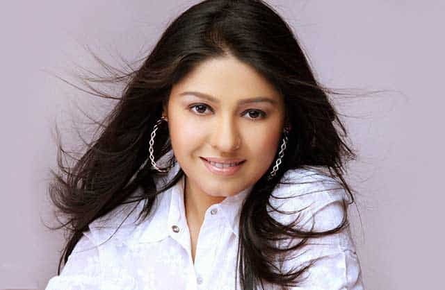 sunidhi chauhan age