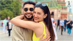 gauhar khan age