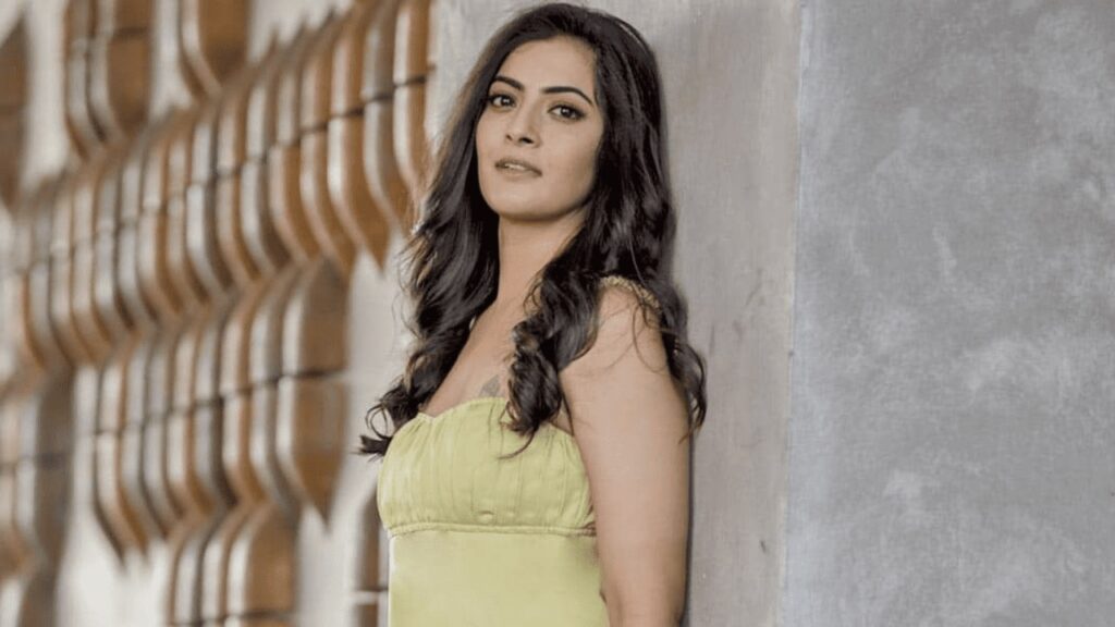 varalaxmi sarathkumar age
