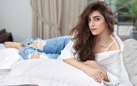 maya ali age