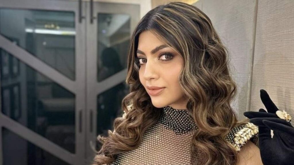 akanksha puri age