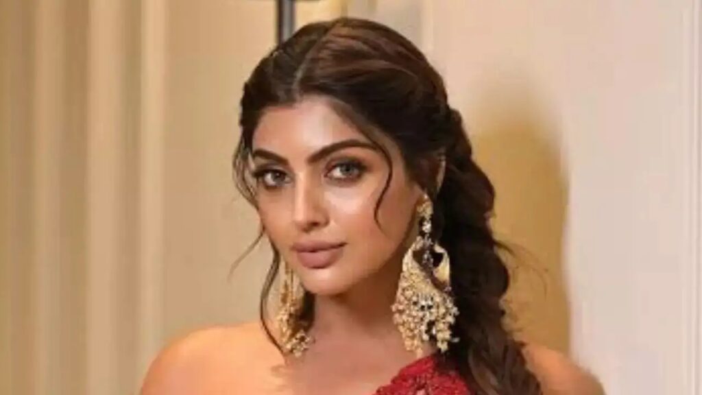akanksha puri age