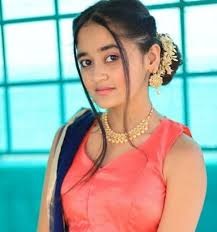 bindass kavya age