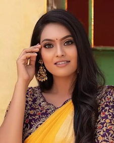 pavithra janani age