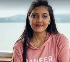 srushti deshmukh age