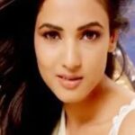 sonal chauhan age