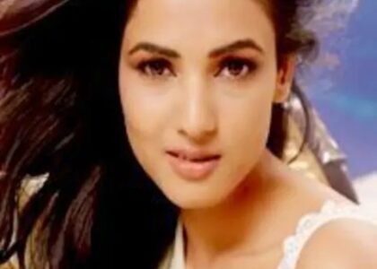 sonal chauhan age
