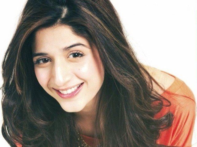 mawra hocane age