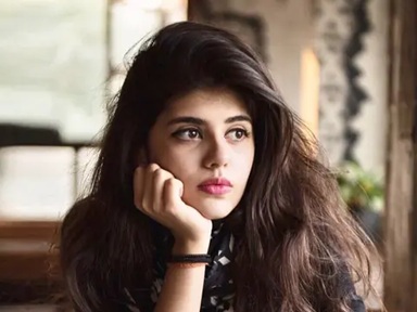sanjana sanghi age