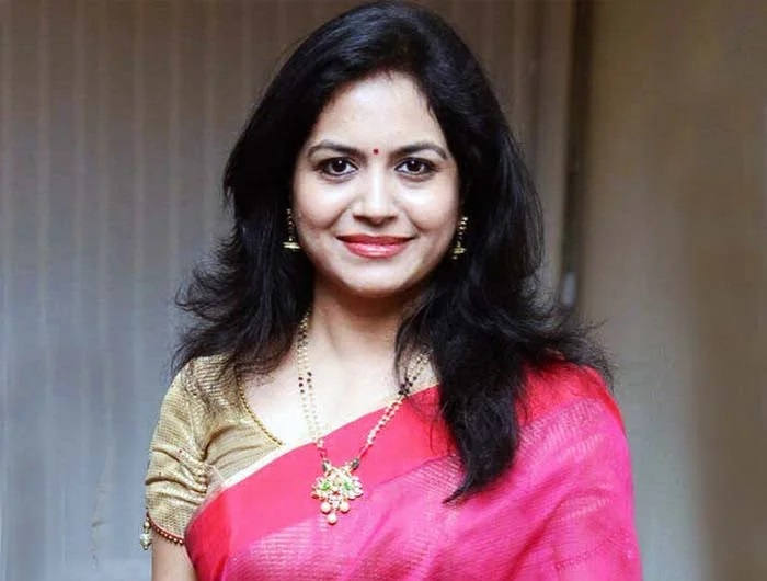 singer sunitha age