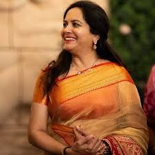 singer sunitha age
