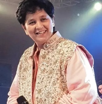 falguni pathak age