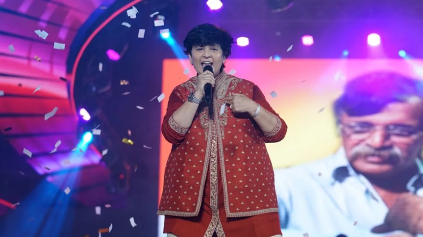falguni pathak age