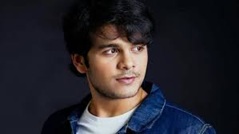 bhavya gandhi age