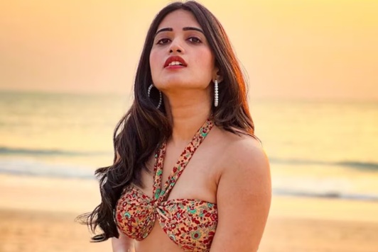 sravanthi chokkarapu age