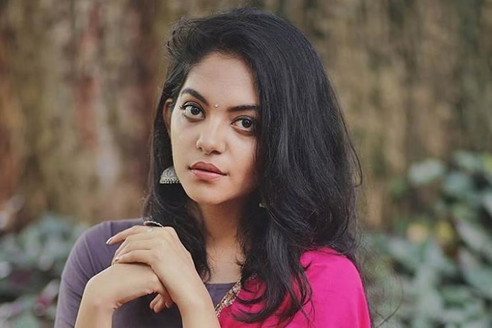 ahaana krishna age