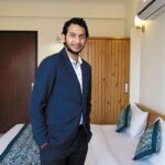 ritesh agarwal net worth