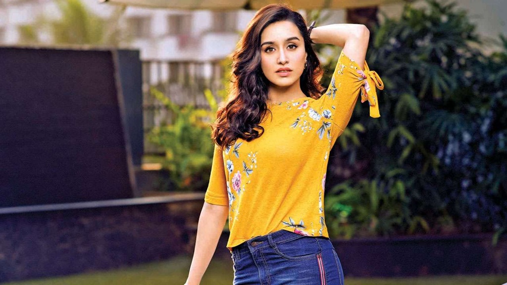 shraddha kapoor net worth