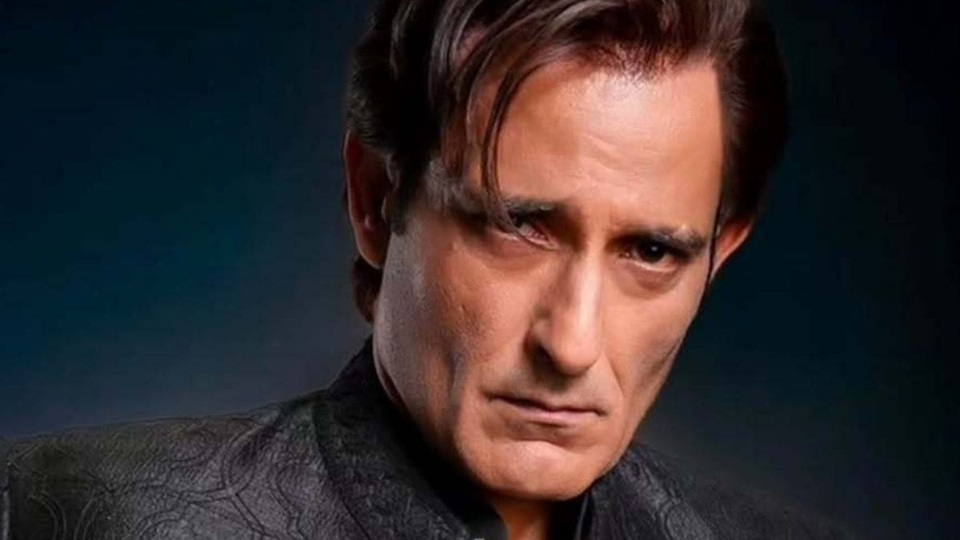 akshaye khanna net worth