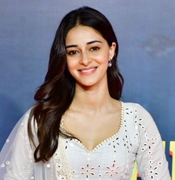 ananya pandey net worth