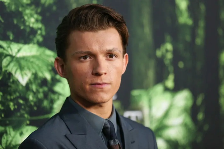 tom holland net worth