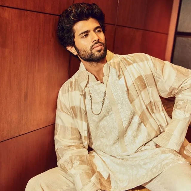 vijay deverakonda net worth