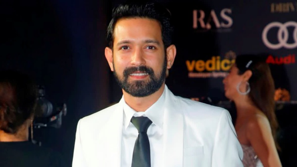 vikrant massey net worth