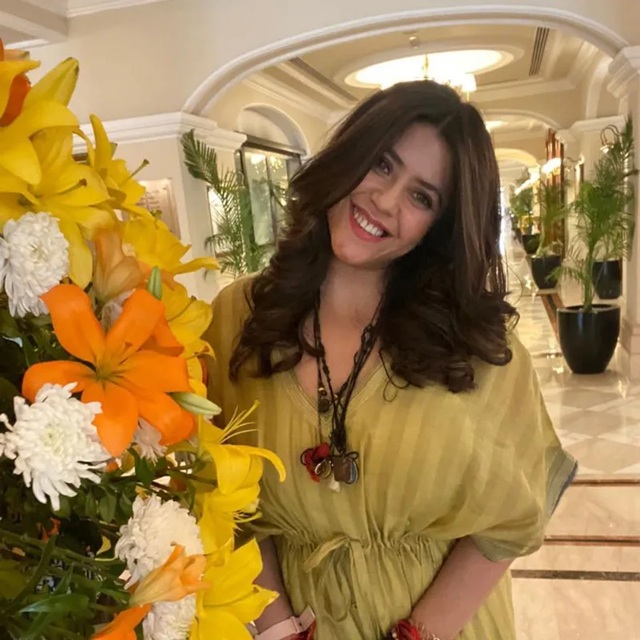 ekta kapoor net worth