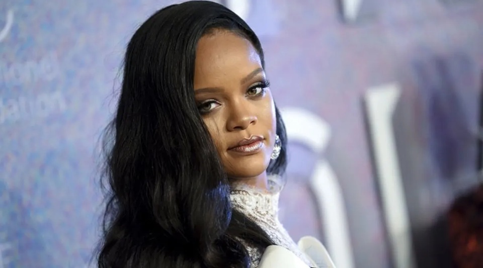 rihanna net worth in rupees
