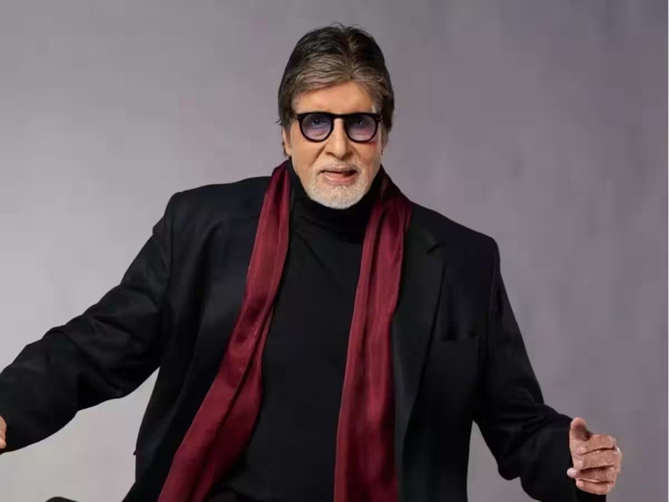 net worth of amitabh bachchan