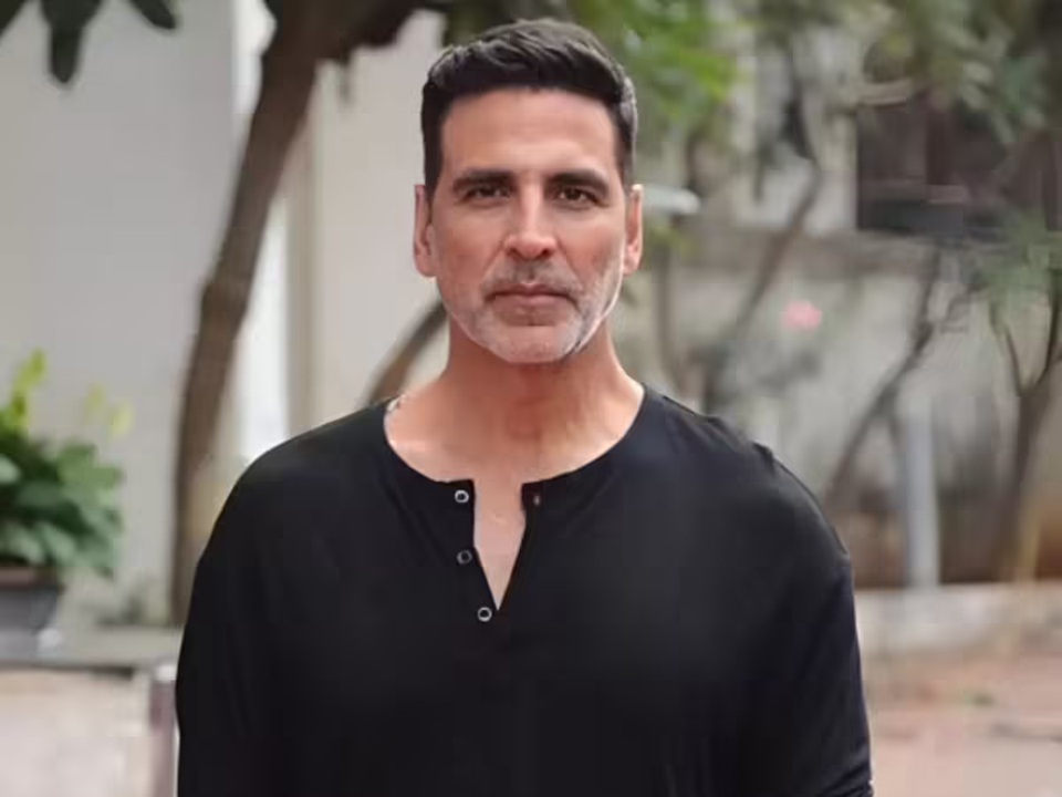 net worth of akshay kumar