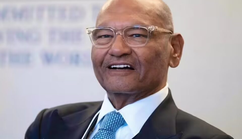 anil agarwal net worth